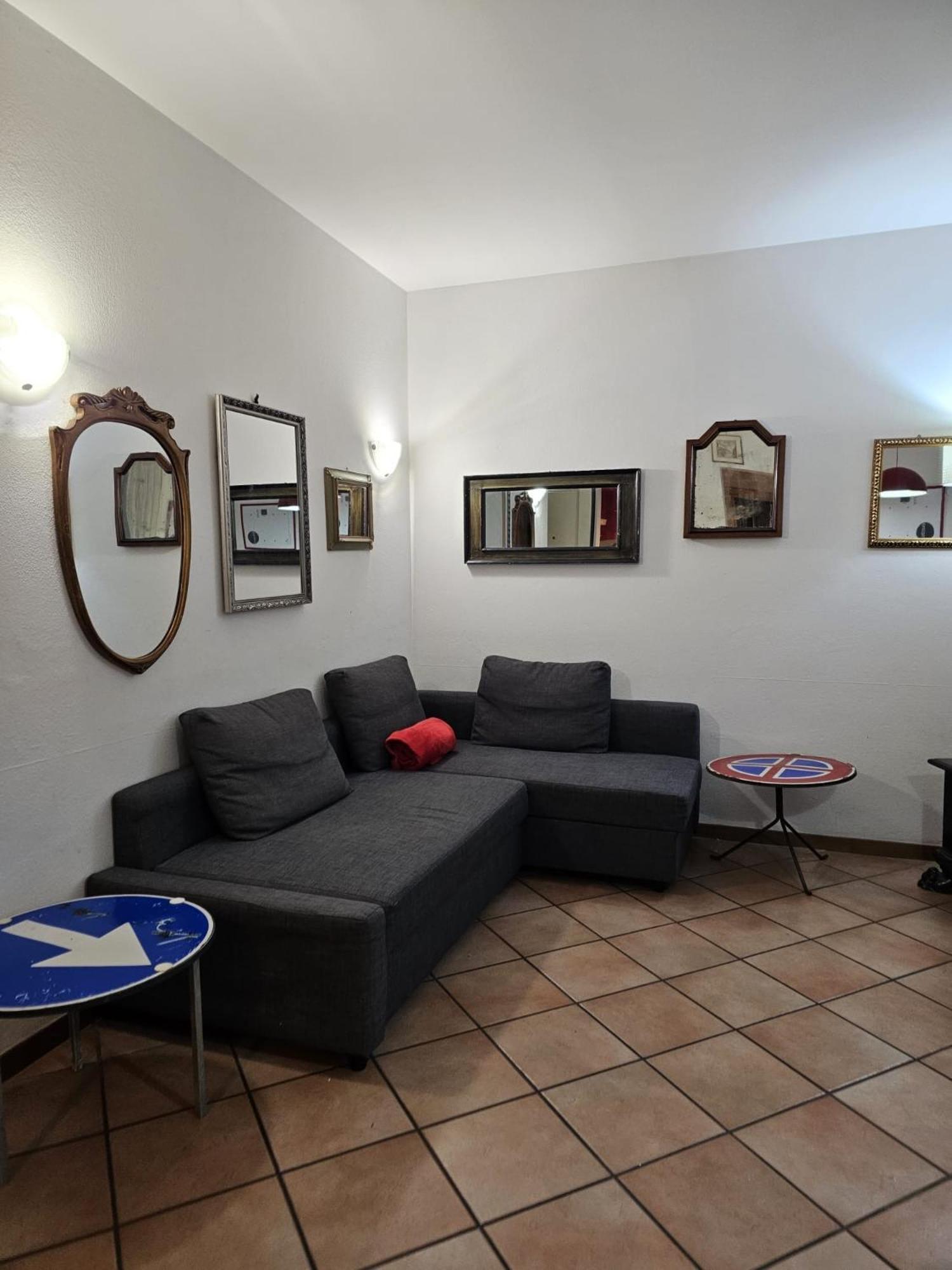 Bohemien Pop Casa Vacanze Aparthotel Bologna Bagian luar foto